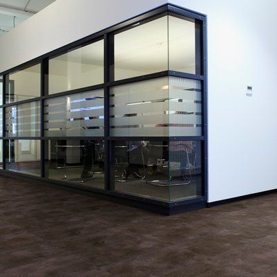 Біопідлога Wineo Purline 1000 PL Stone L Urban Concrete Dark PL320R